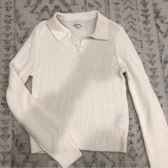 American Eagle Outfitters Sweaters - American Eagle Knit Sweater White Long Sleeve with Buttons